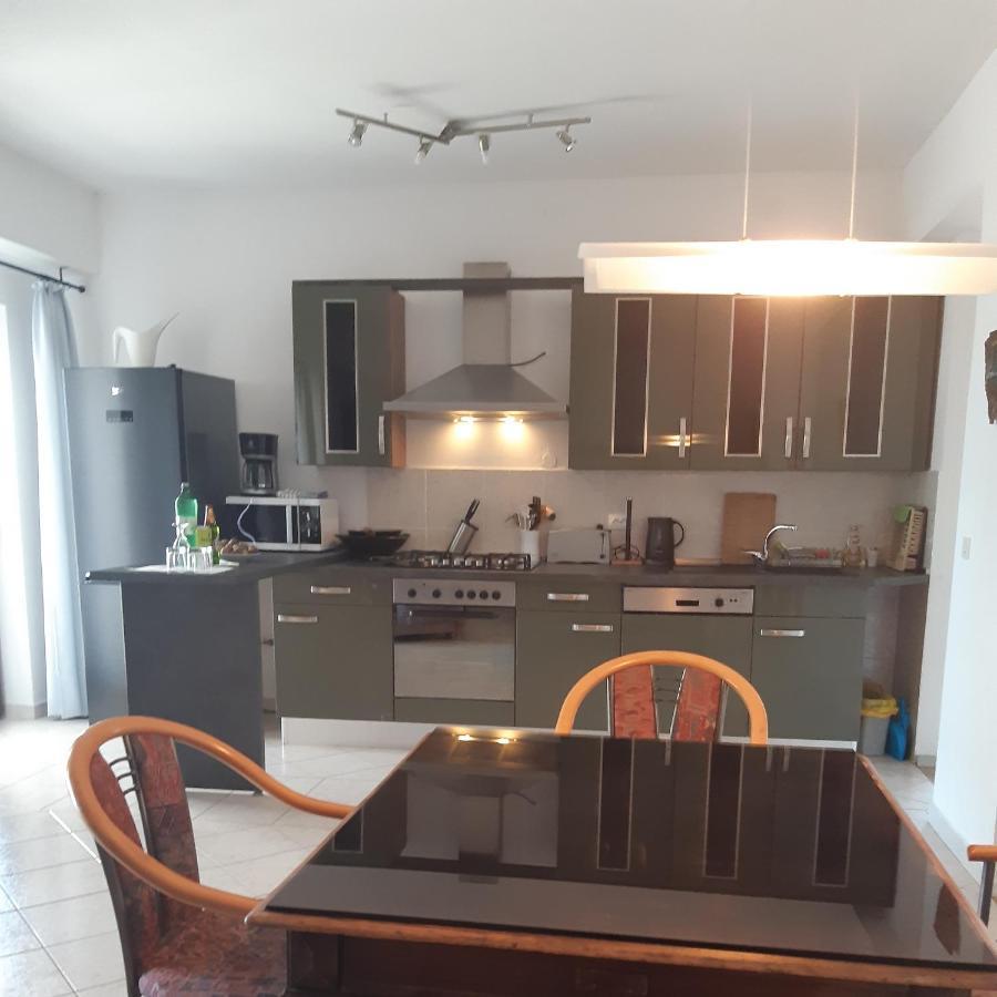 Apartment Nevija E Natale Opric Eksteriør billede